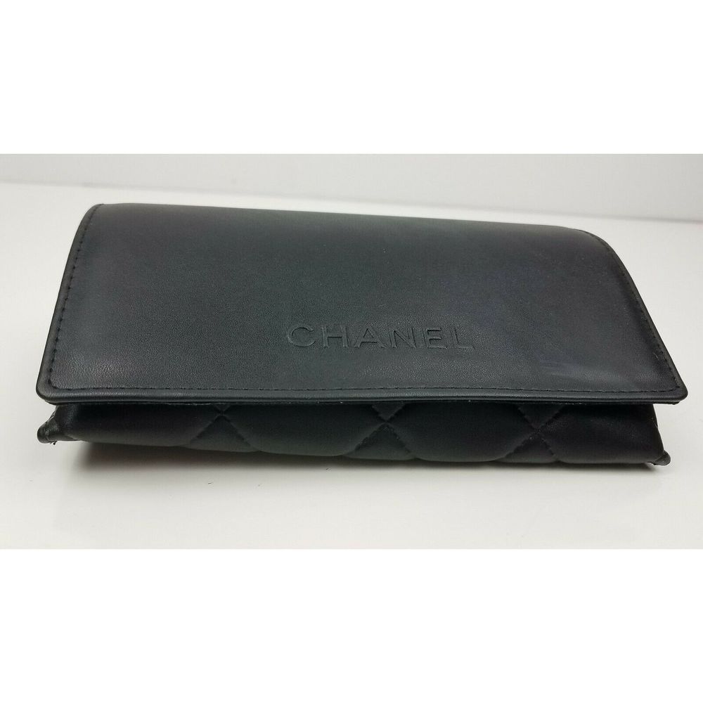 Chanel sunglasses quilted case & cleaning cloth - Picture 4 of 11